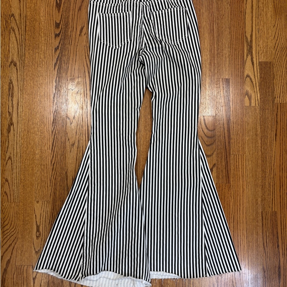 Blank Paige B&W Striped Flare Pants - Picture 3 of 10